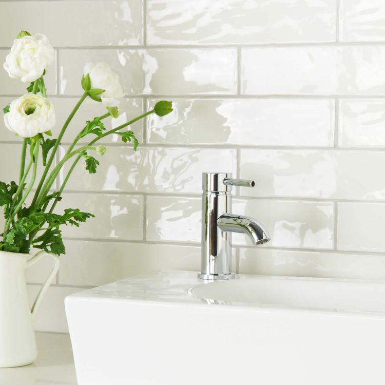 Cosmopolitan Brick Tile Large