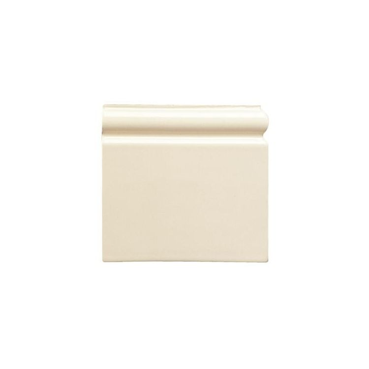 Skirting Right Corner
