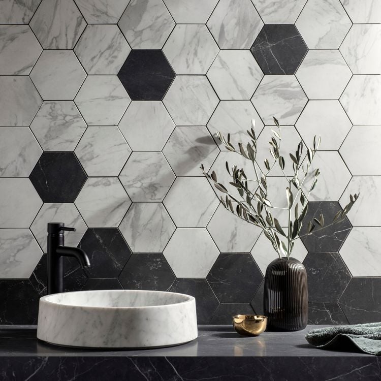 Carrara Molte Honed Hexagon Mosaic